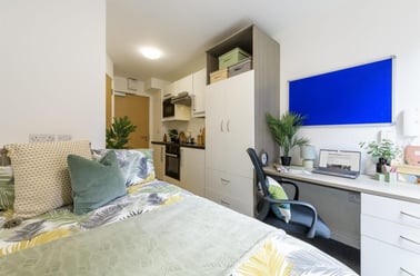 West Park Place, Haymarket, Edinburgh - Image 3